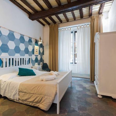 F4 - Santa Croce One Bedroom Flat 2 To 4 Guests Florence Extérieur photo